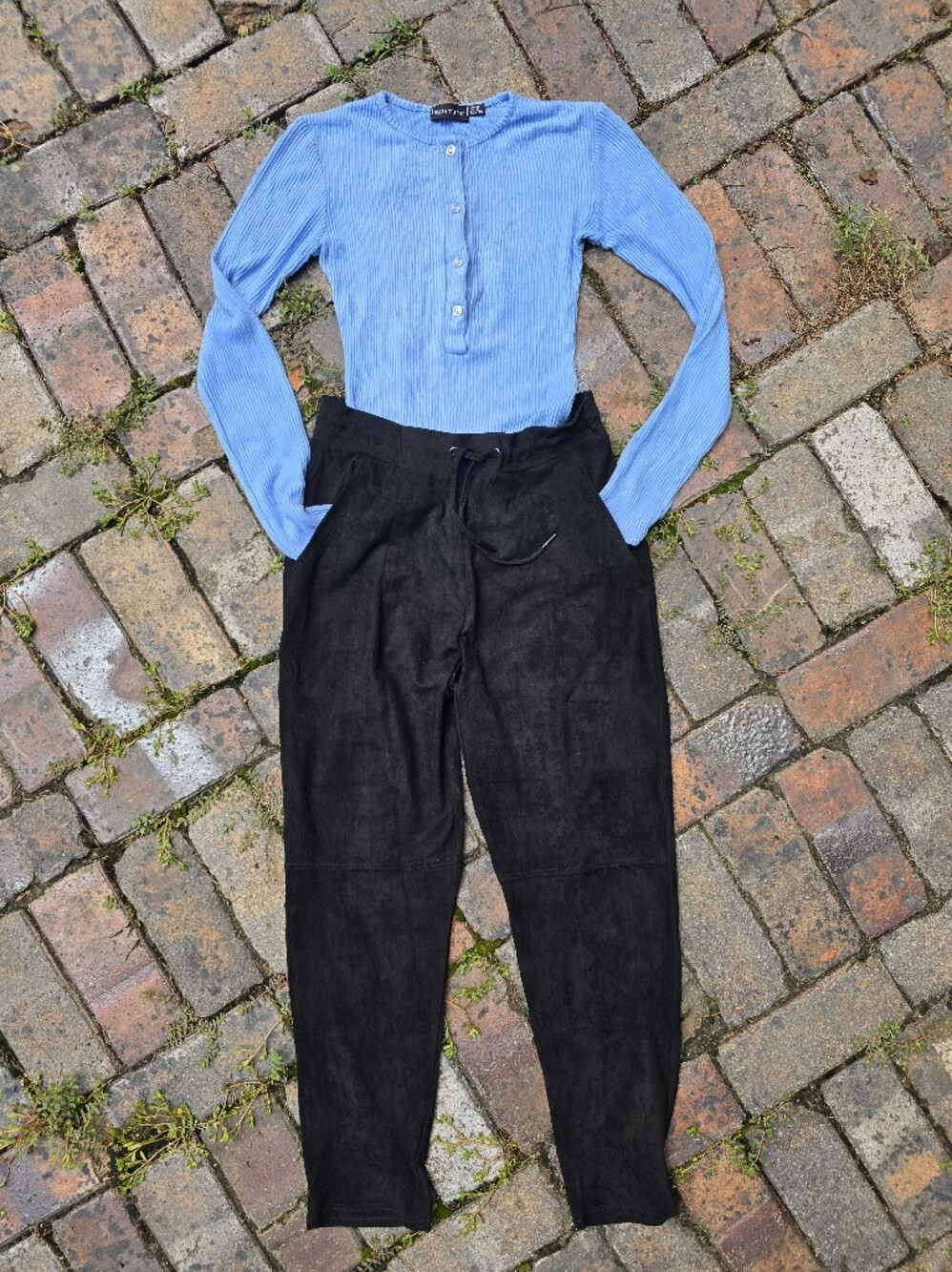 HUE Black Wide-Leg Drawstring Track Pants